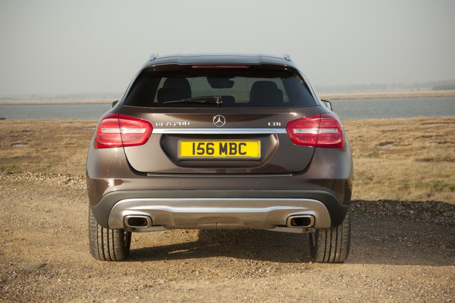  Mercedes-Benz GLA200 CDI 2014 года  (UK) (фото 4 из 46)